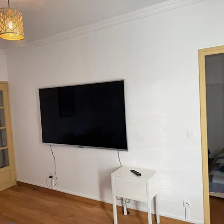 Beautiful Room Paris Montparnasse Apartment *
